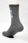 Anti di morbidezza calzini batterici neri di scivolo non per la dimensione su ordine delle donne