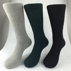 I calzini sottili asciutti rapidi bianchi del cotone, slittano i calzini resistenti dei ricchi del cotone di Elastane