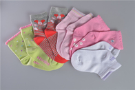 Anti calzini variopinti tricottati batterici del bambino del cotone con il materiale resistente di odore